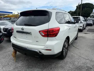 2018 Nissan Pathfinder Platinum