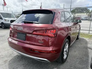 2018 Audi Q5 2.0T quattro Premium