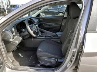 Hyundai ELANTRA 2023 SE 4dr Sedan