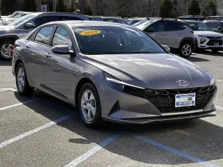 Hyundai ELANTRA 2023 SE 4dr Sedan