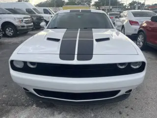2016 Dodge Challenger SXT Plus