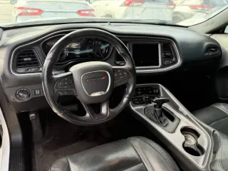 2016 Dodge Challenger SXT Plus