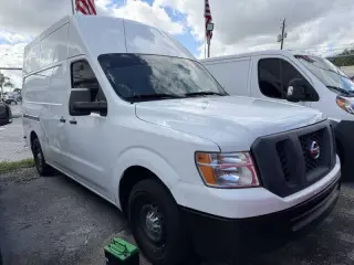 2017 Nissan NV 2500 HD SL