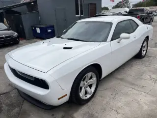 2014 Dodge Challenger SXT