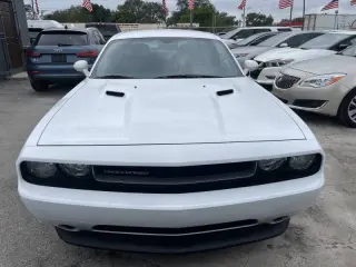 2014 Dodge Challenger SXT