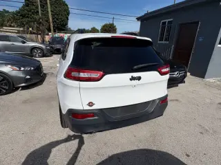 2018 Jeep Cherokee Latitude