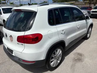 2014 Volkswagen Tiguan SE