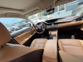 2017 Lexus ES 350