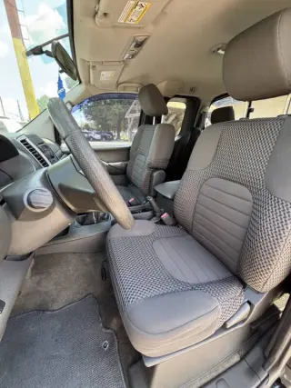 2012 Nissan Frontier SV
