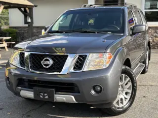2012 Nissan Pathfinder Silver Edition