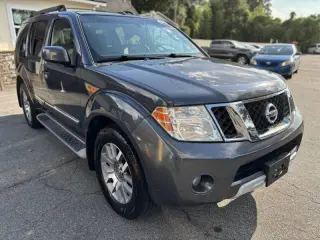2012 Nissan Pathfinder Silver Edition