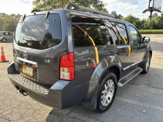 2012 Nissan Pathfinder Silver Edition