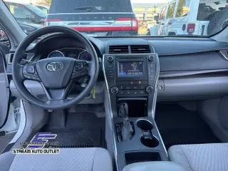 Toyota Camry 2017 LE Sedán 4 puertas