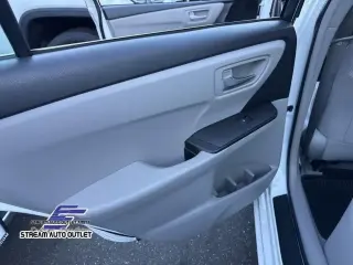 Toyota Camry 2017 LE Sedán 4 puertas