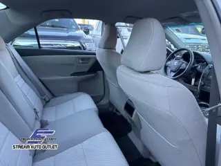 Toyota Camry 2017 LE Sedán 4 puertas