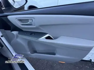Toyota Camry 2017 LE Sedán 4 puertas