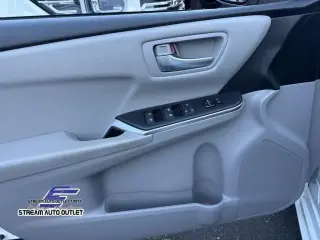 Toyota Camry 2017 LE Sedán 4 puertas
