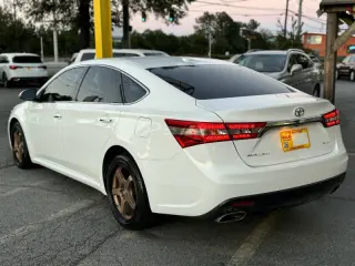2013 Toyota Avalon XLE Premium