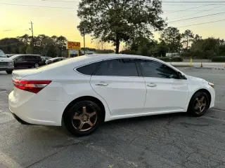 2013 Toyota Avalon XLE Premium