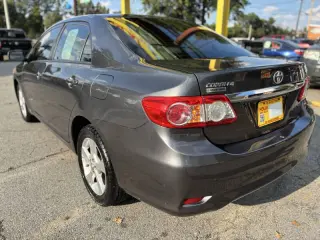 2011 Toyota Corolla LE