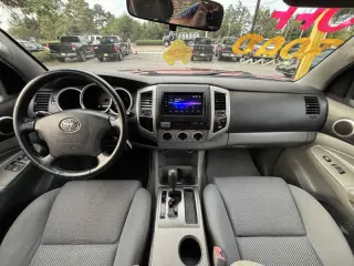 2006 Toyota Tacoma PreRunner V6