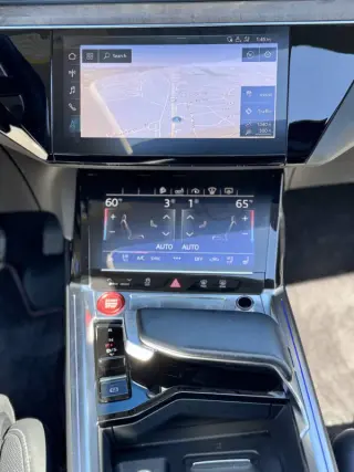2019 Audi e-tron quattro Prestige