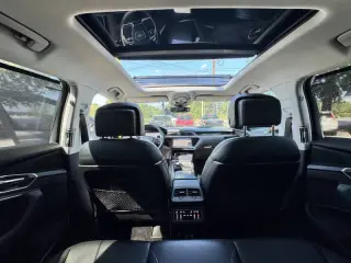 2019 Audi e-tron quattro Prestige