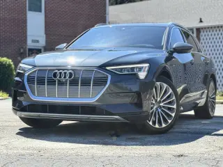 2019 Audi e-tron quattro Prestige