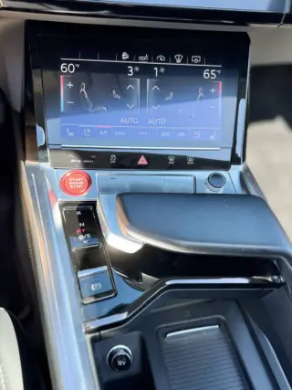 2019 Audi e-tron quattro Prestige
