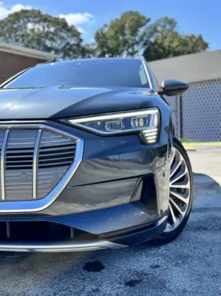 2019 Audi e-tron quattro Prestige