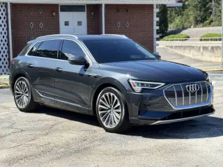 2019 Audi e-tron quattro Prestige