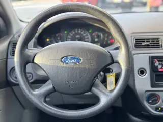 2007 Ford Focus ZX3 SES