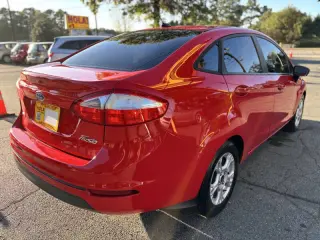2015 Ford Fiesta SE