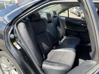 Toyota Camry 2017 SE 4dr Sedan