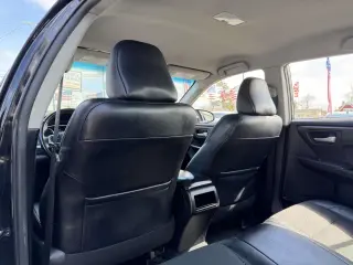 Toyota Camry 2017 SE 4dr Sedan