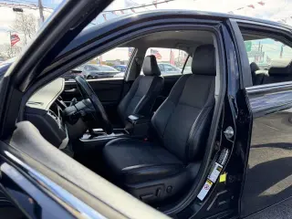 Toyota Camry 2017 SE 4dr Sedan