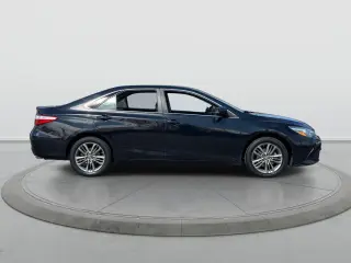 Toyota Camry 2017 SE 4dr Sedan