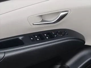 Hyundai TUCSON 2025 AWD SEL SUV 4 puertas
