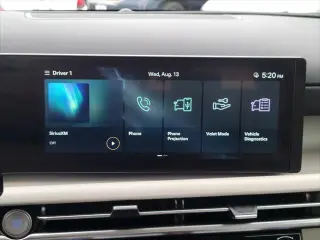 Hyundai TUCSON 2025 AWD SEL SUV 4 puertas