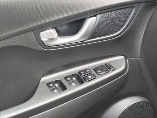 Hyundai KONA Eléctrico 2023 SEL 4 puertas Crossover