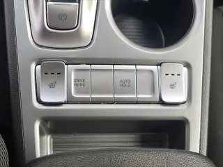 Hyundai KONA Eléctrico 2023 SEL 4 puertas Crossover