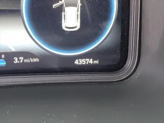 Hyundai KONA Eléctrico 2023 SEL 4 puertas Crossover