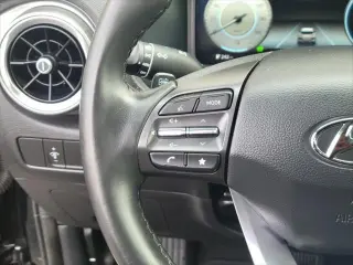 Hyundai KONA Eléctrico 2023 SEL 4 puertas Crossover