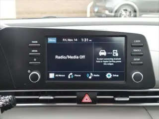 Hyundai ELANTRA 2025 SE Sedán de 4 puertas