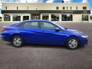 Hyundai ELANTRA 2025 SE Sedán de 4 puertas