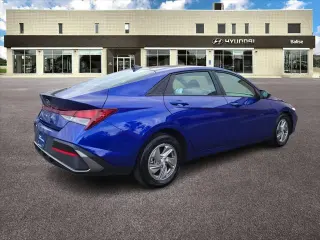 Hyundai ELANTRA 2025 SE Sedán de 4 puertas