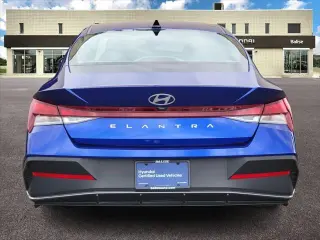 Hyundai ELANTRA 2025 SE Sedán de 4 puertas