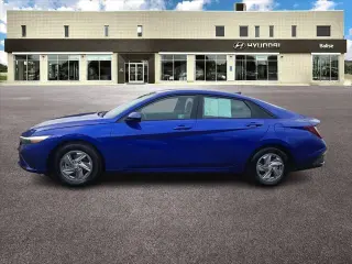 Hyundai ELANTRA 2025 SE Sedán de 4 puertas