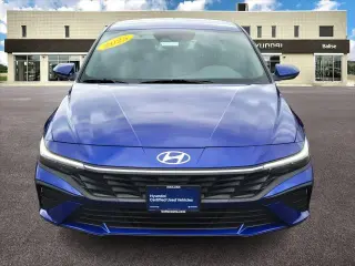 Hyundai ELANTRA 2025 SE Sedán de 4 puertas
