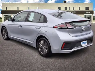 Hyundai IONIQ Híbrido Enchufable 2021 SE 4 puertas Hatchback